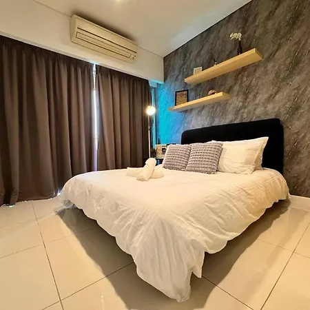 3Min Klcc Luxury 2B1B 5Pax Mercu Summer Suite